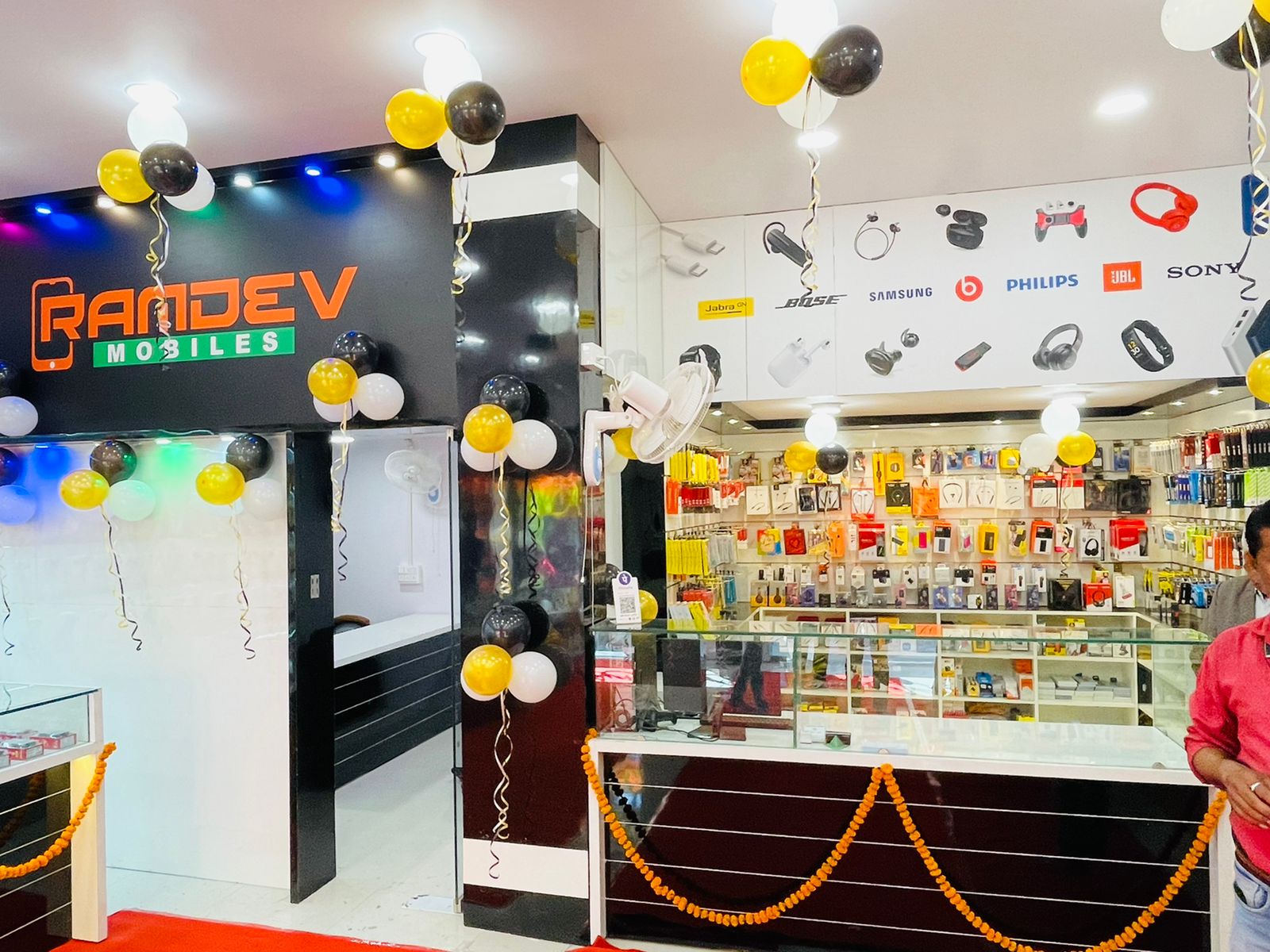 Ramdev Mobiles Store Jam Khambhaliya