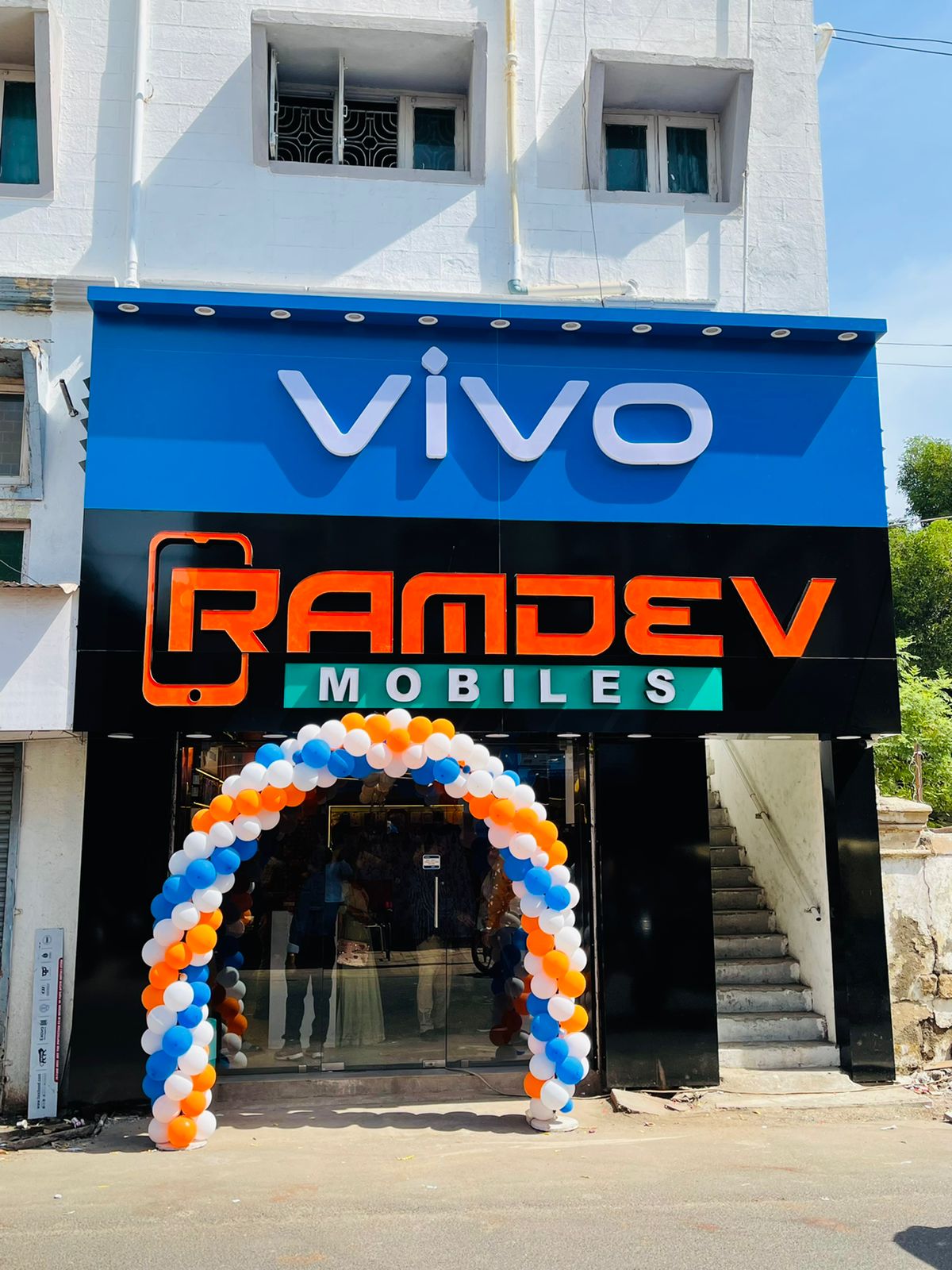 Ramdev Mobiles Store Jamnagar Paronoma Com.